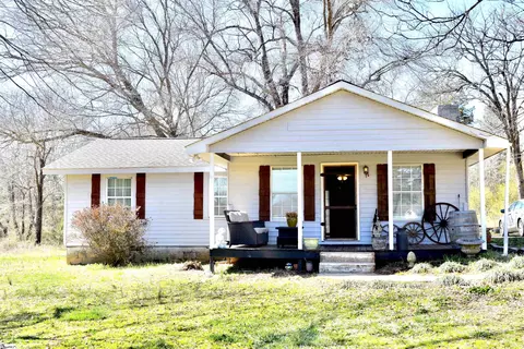 147 Eastview Rd, Pelzer, SC 29669