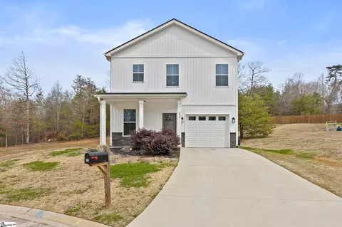 650 Duncan Station Dr, Duncan, SC 29334