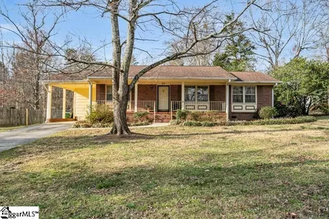 123 Woodridge Cir, Greenville, SC 29607