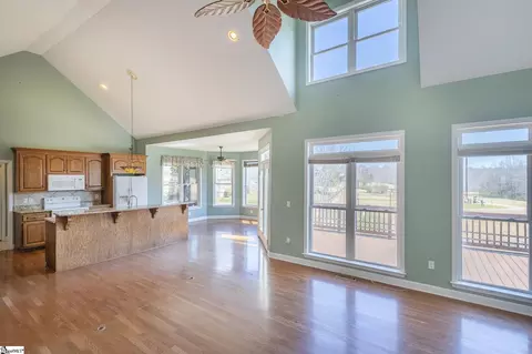 Living - 128 Tully Dr, Anderson, SC 29621 photo 3 of 4