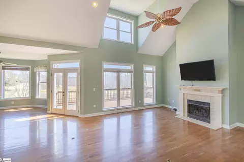 Living - 128 Tully Dr, Anderson, SC 29621 photo 2 of 4