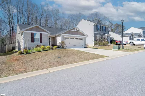176 Ralston Rd, Greer, SC 29651 photo 2