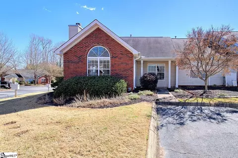 316 Woodruff Park Ln, Greenville, SC 29607