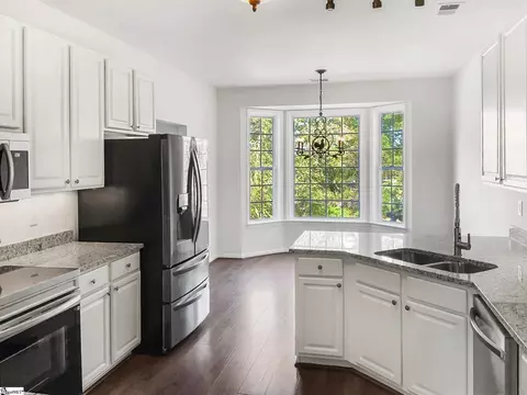Kitchen - 22 Rustcraft Dr, Greer, SC 29651 photo 3 of 4