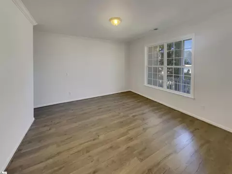 Living - 22 Rustcraft Dr, Greer, SC 29651 photo 2 of 3