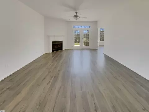 Living - 22 Rustcraft Dr, Greer, SC 29651 photo 3 of 3
