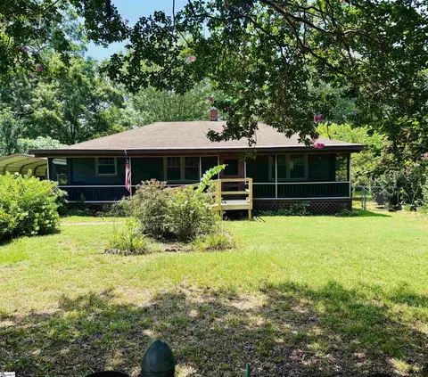 203 Givens St, Fountain Inn, SC 29644