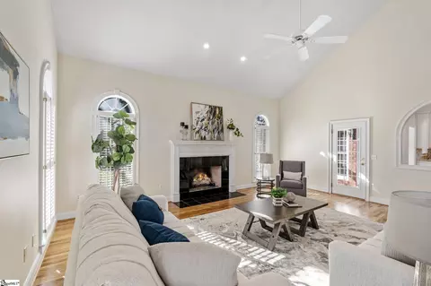 Living - 4 Craigmillar Pl, Greer, SC 29650 photo 2 of 2