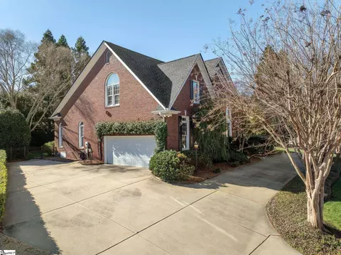 Exterior - 4 Craigmillar Pl, Greer, SC 29650 photo 2 of 11