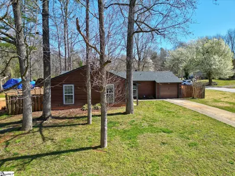 500 Cardington Ave, Piedmont, SC 29673