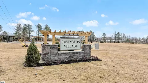 796 Embark Cir, Greer, SC 29651 photo 2