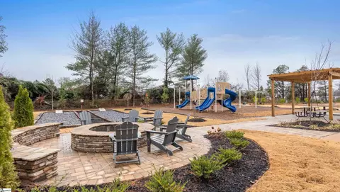 796 Embark Cir, Greer, SC 29651 photo 4