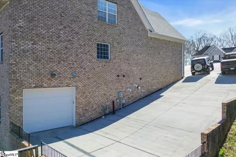 124 Briar Park Dr, Greer, SC 29651 photo 39