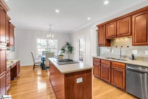124 Briar Park Dr, Greer, SC 29651 photo 11