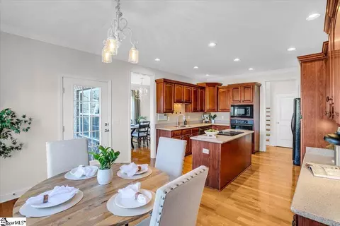 124 Briar Park Dr, Greer, SC 29651 photo 15