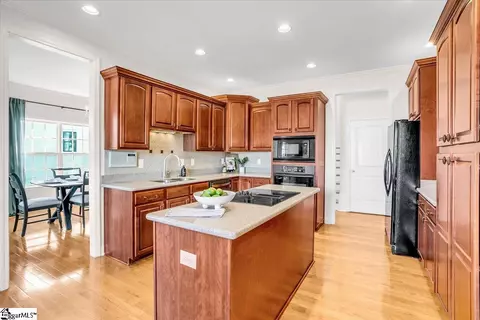 124 Briar Park Dr, Greer, SC 29651 photo 14