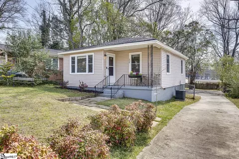 506 Glenn Rd, Greenville, SC 29607