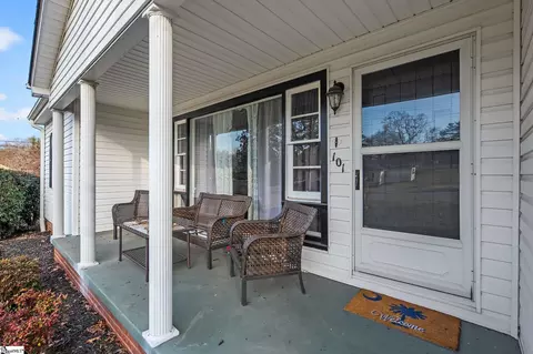 Exterior - 101 Andrew Ave, Easley, SC 29640 photo 4 of 9