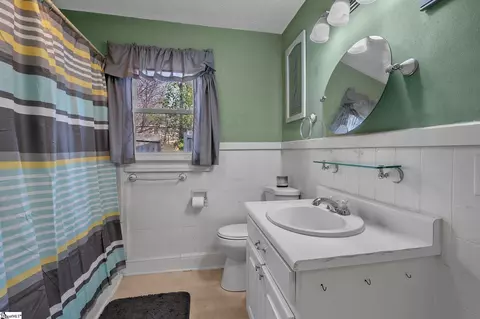 Bath - 101 Andrew Ave, Easley, SC 29640 photo 1 of 1