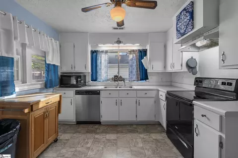 Kitchen - 101 Andrew Ave, Easley, SC 29640 photo 1 of 3