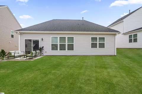 Exterior - 1122 Berry Patch Dr, Lyman, SC 29365 photo 2 of 3