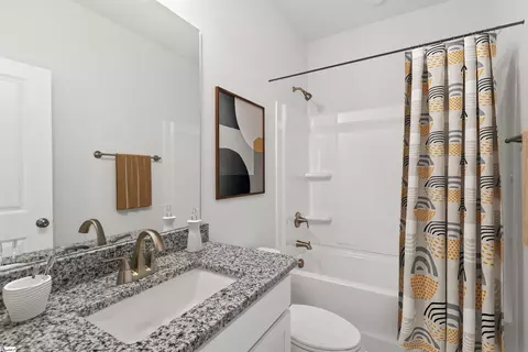 Bath - 1122 Berry Patch Dr, Lyman, SC 29365 photo 1 of 2