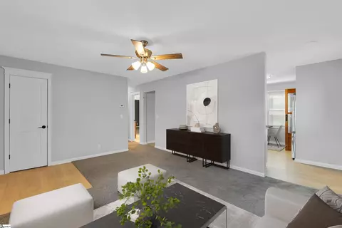 105 G St, Williamston, SC 29697 photo 4