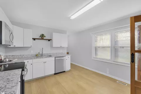 105 G St, Williamston, SC 29697 photo 9