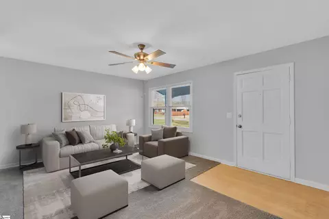 105 G St, Williamston, SC 29697 photo 3