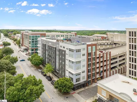 100 E Washington St UNIT 68, Greenville, SC 29601