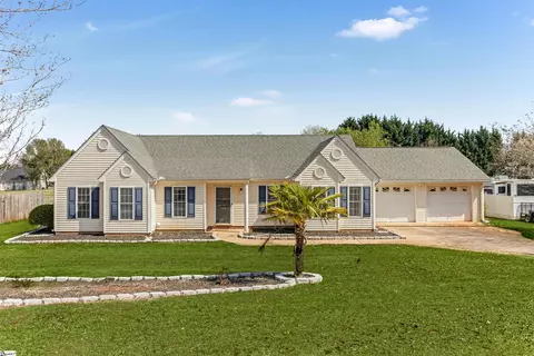 114 Ballentine Rd, Easley, SC 29642