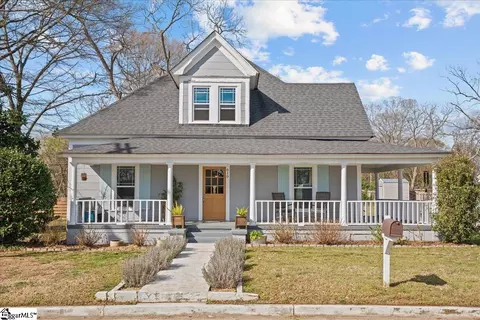 610 Trade St, Greer, SC 29651