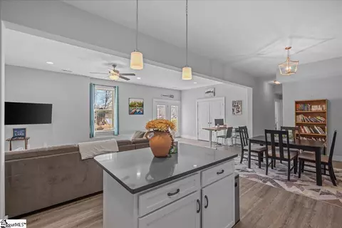 Entry Way - 321 Shadow Ln, Lyman, SC 29365 photo 3 of 4