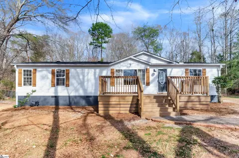 7 Alf Ct, Fountain Inn, SC 29644