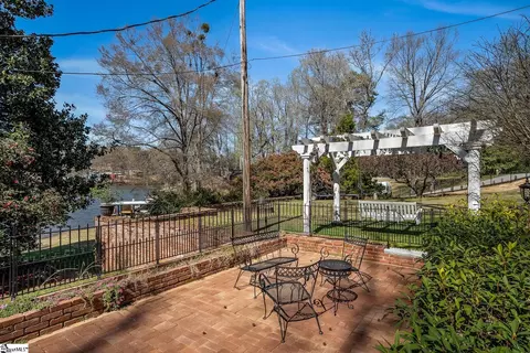 Exterior - 830 Lakeside Dr, Anderson, SC 29621 photo 7 of 9