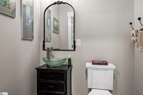 Bath - 830 Lakeside Dr, Anderson, SC 29621 photo 1 of 6