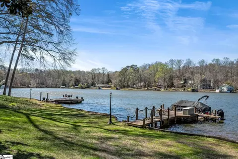View/Area - 830 Lakeside Dr, Anderson, SC 29621 photo 2 of 6