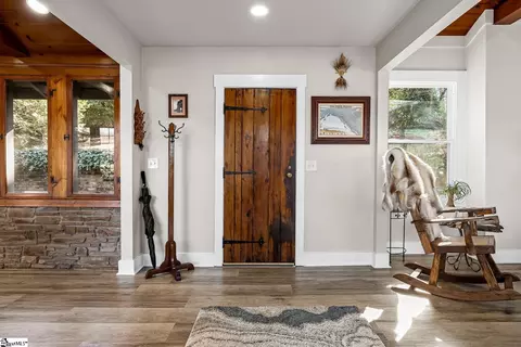 Entry Way - 830 Lakeside Dr, Anderson, SC 29621 photo 1 of 4