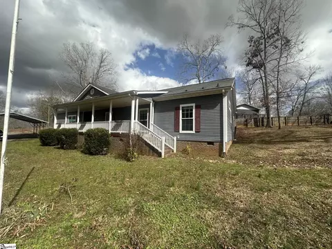 422 Dogwood Lane Ext, Travelers Rest, SC 29690