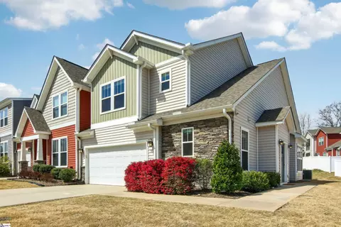 31 Creekhaven Ln, Taylors, SC 29687