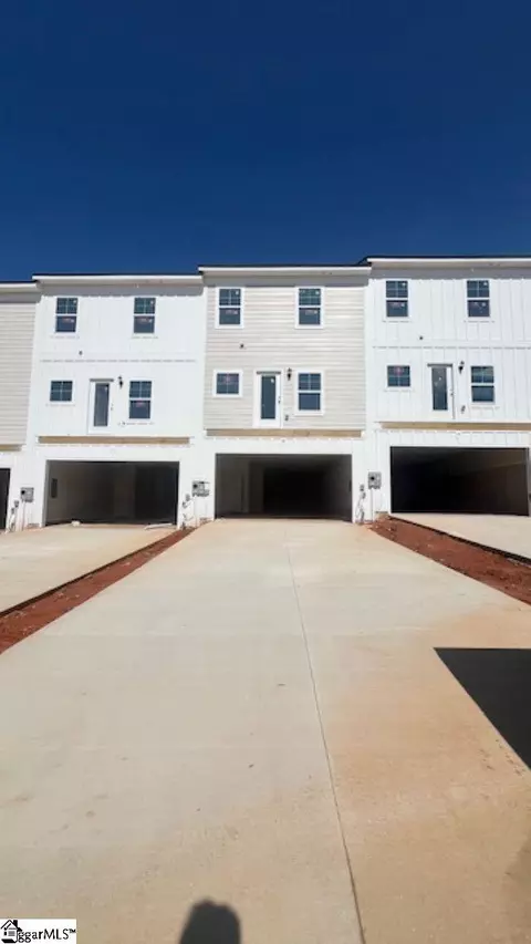35 Leander Dr, Greer, SC 29651 photo 4