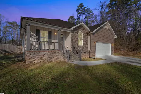 138 Quail Haven Dr, Easley, SC 29642