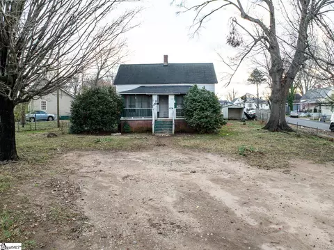 156 C St, Greenville, SC 29609