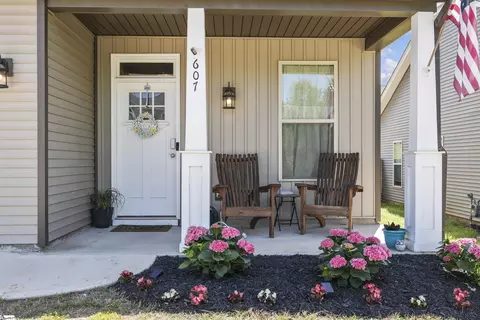 607 River Trace Loop, Simpsonville, SC 29680 photo 3