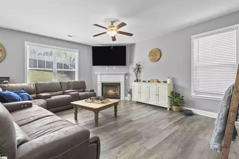 607 River Trace Loop, Simpsonville, SC 29680 photo 4