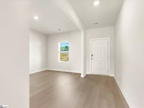 214 Maxwell Dr, Easley, SC 29642 photo 2