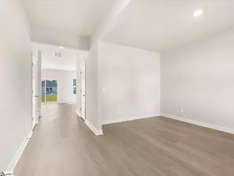 214 Maxwell Dr, Easley, SC 29642 photo 3