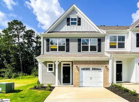 58 Fair Village Ln, Simpsonville, SC 29680