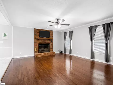 131 Cooper Dr, Greer, SC 29651 photo 6