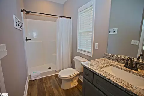 Bath - 908 Clear Point Trl, Seneca, SC 29672 photo 2 of 4